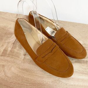 Express Camel Tan Brown Faux Suede Flats Loafers Almond Toe 6